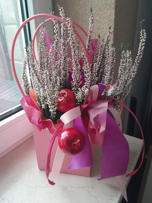 Wrzos na prezent zapakowany urodziny impreza koszyk jesienny kwiat