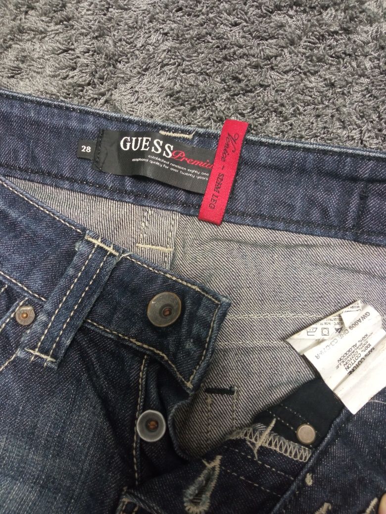 Жіночі джинси Guess 28 розмір