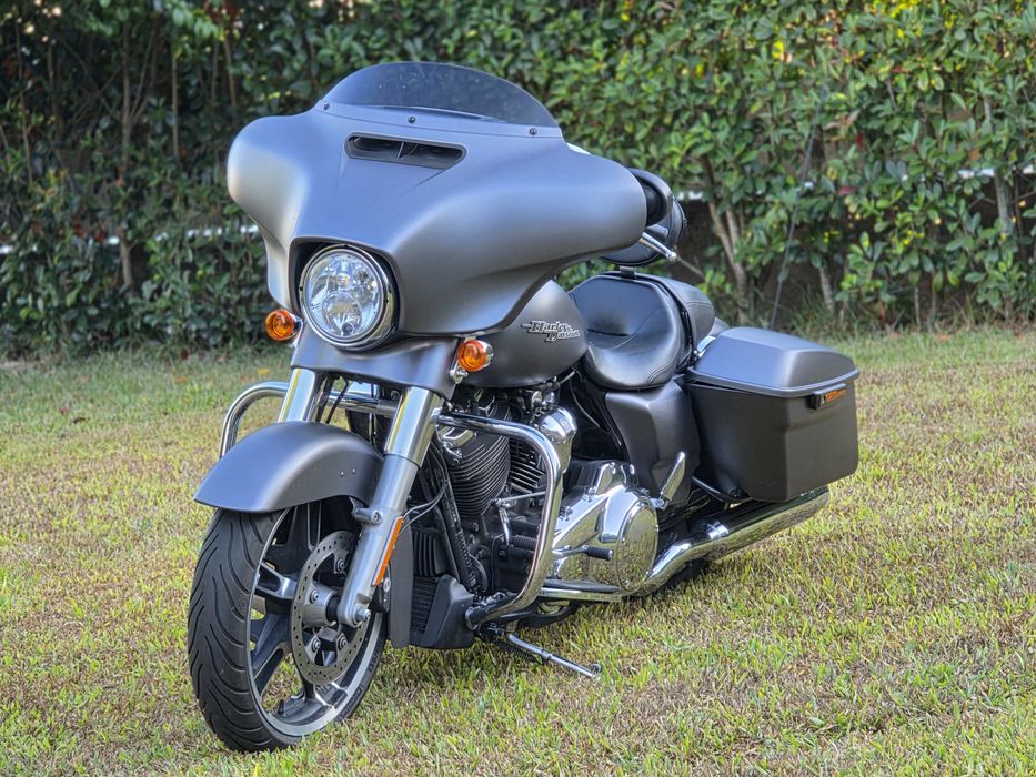 Harley-Davidson Street Glide Special 107