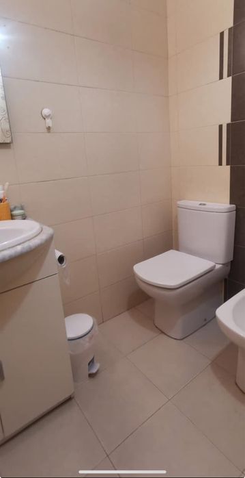 Quarto Solarengo com casa de banho privada em Paco de Arcos