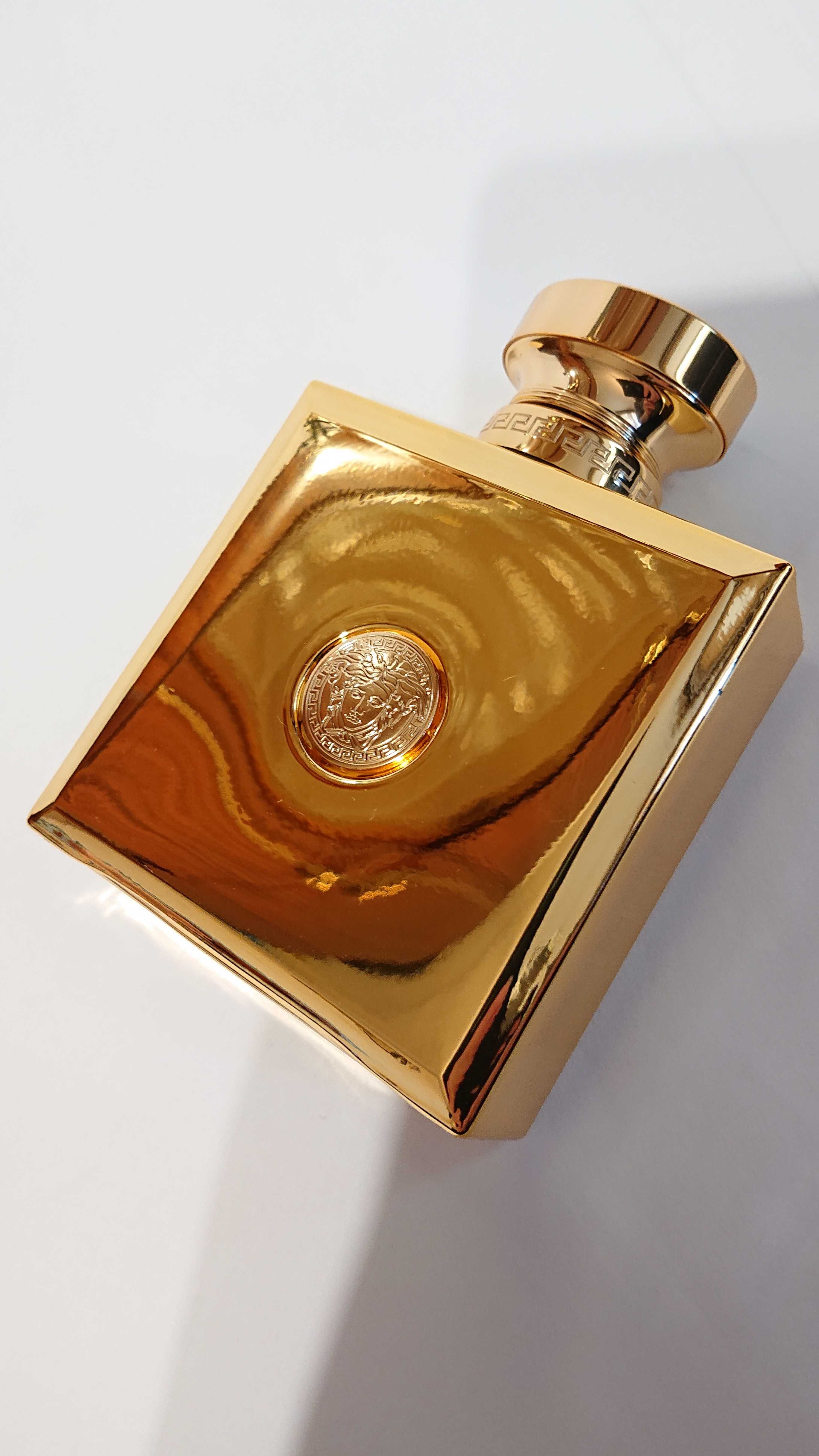 Парфюмированная вода Versace Pour Femme Oud Oriental 100мл парфюм духи