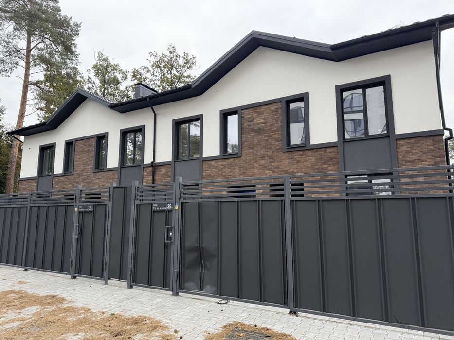 Якісний таунхаус в центрі Ірпеня! Власний дворик