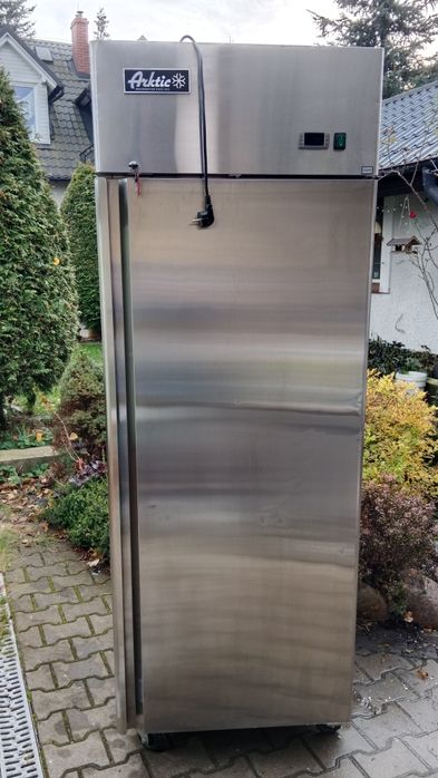 Szafa chłodnicza 670 litrów gastronomiczna lodówka chłodziarka