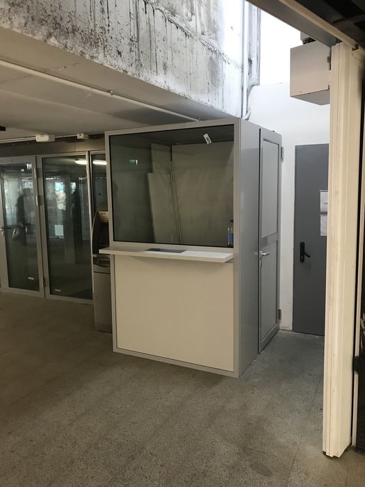 Обмен валют продам , кабіна обміну валют нова