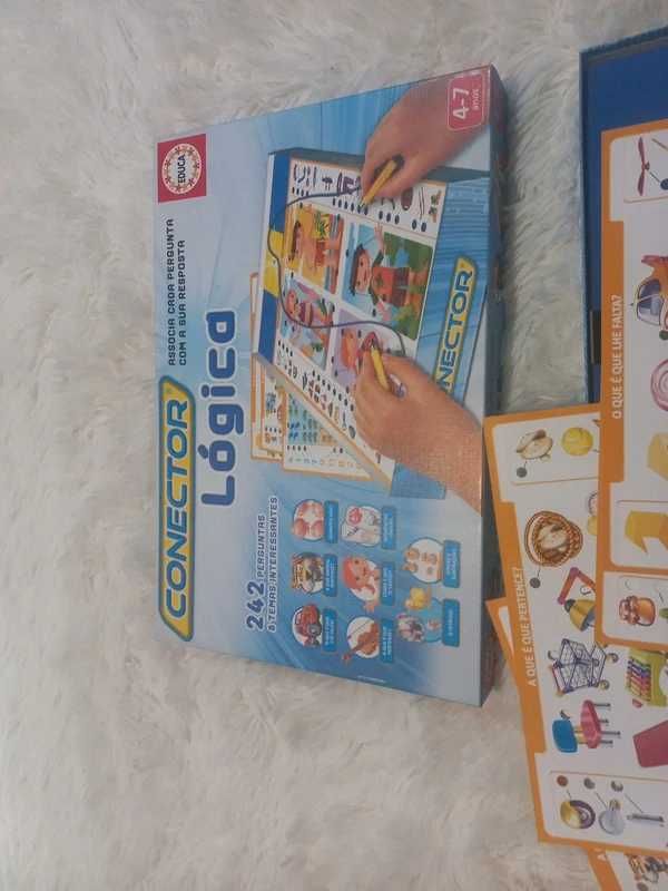 2 caixas de Jogos Conector lógica - educativos