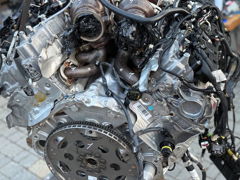Мотор Двигатель Двигун BMW N63 N63B44D 4.4 G30 G11 G05 G07 X5 X7