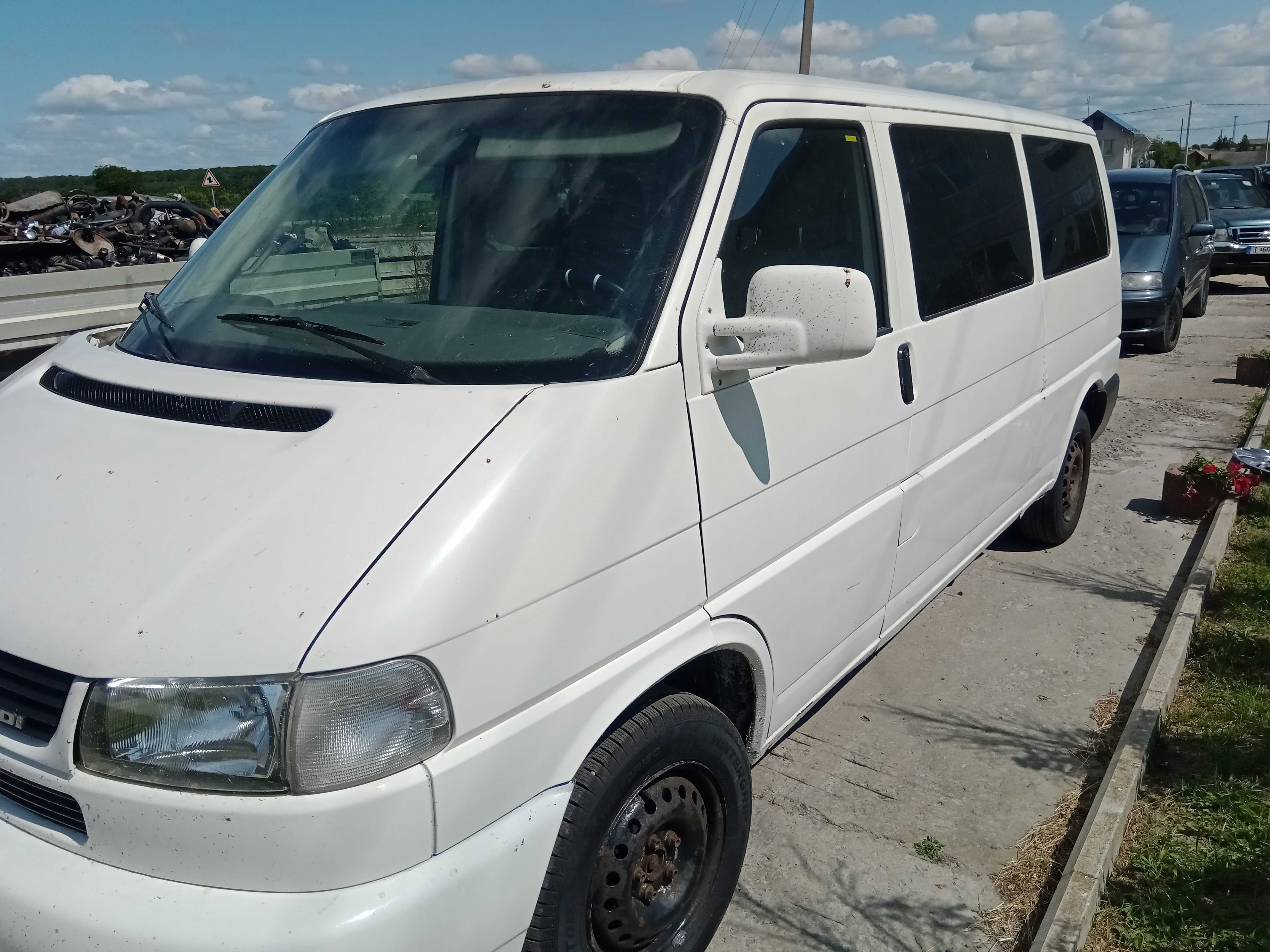 продам vw transporter t4 2,5 тді для ЗСУ довгий 75квт
