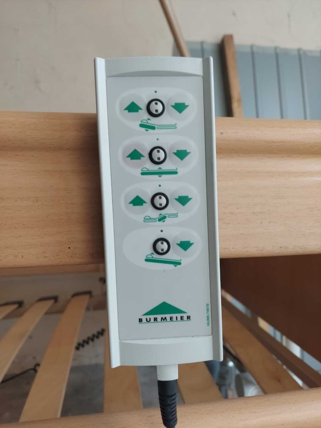 Łóżko rehabilitacyjne plus stolik