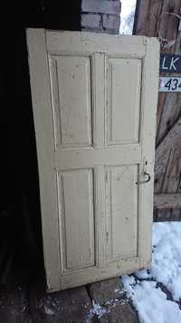 Stare drzwi drewniane