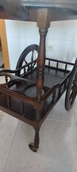 Carrinho de chá antigo