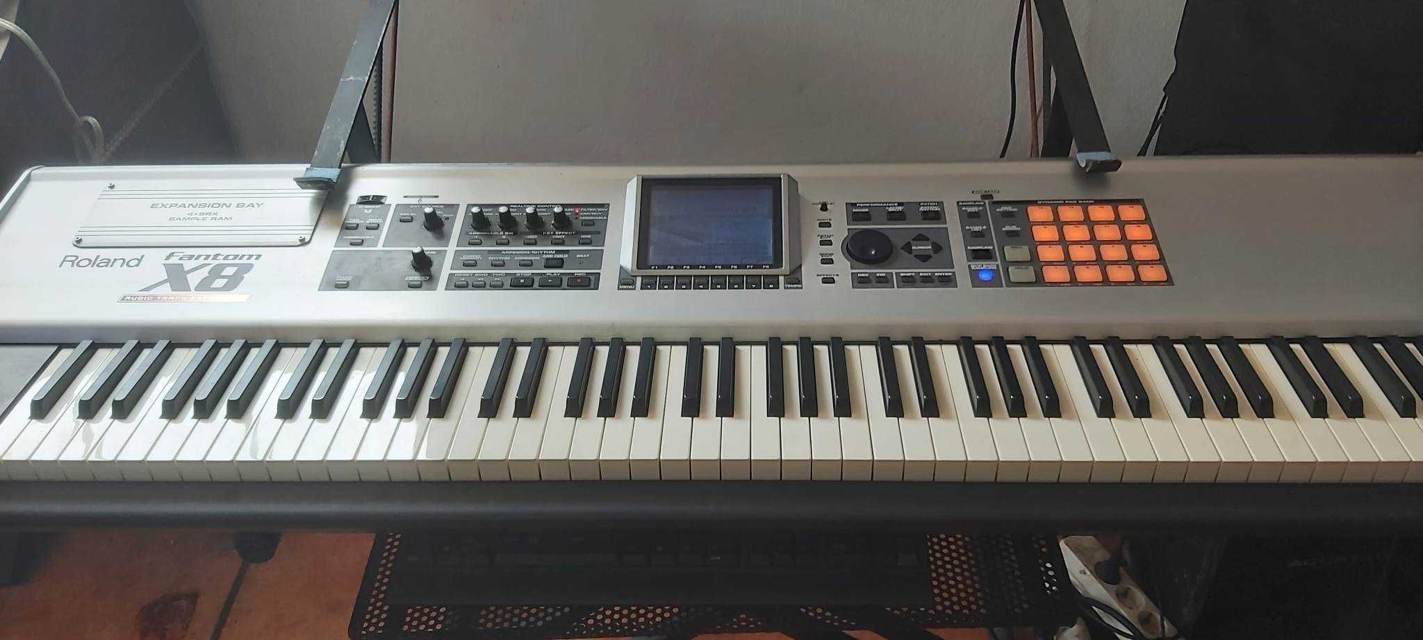 Roland X8 rigorosamente novo, Yamaha Modx 6