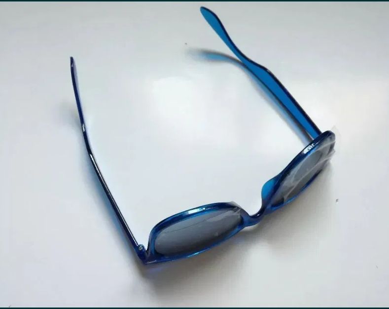 Kultowe okulary przeciwsloneczne sloneczne niebieskie - nowe