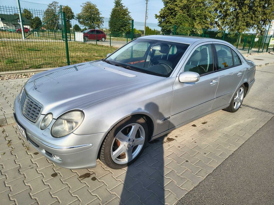 Sprzedam Mercedes Benz 270 E klasa