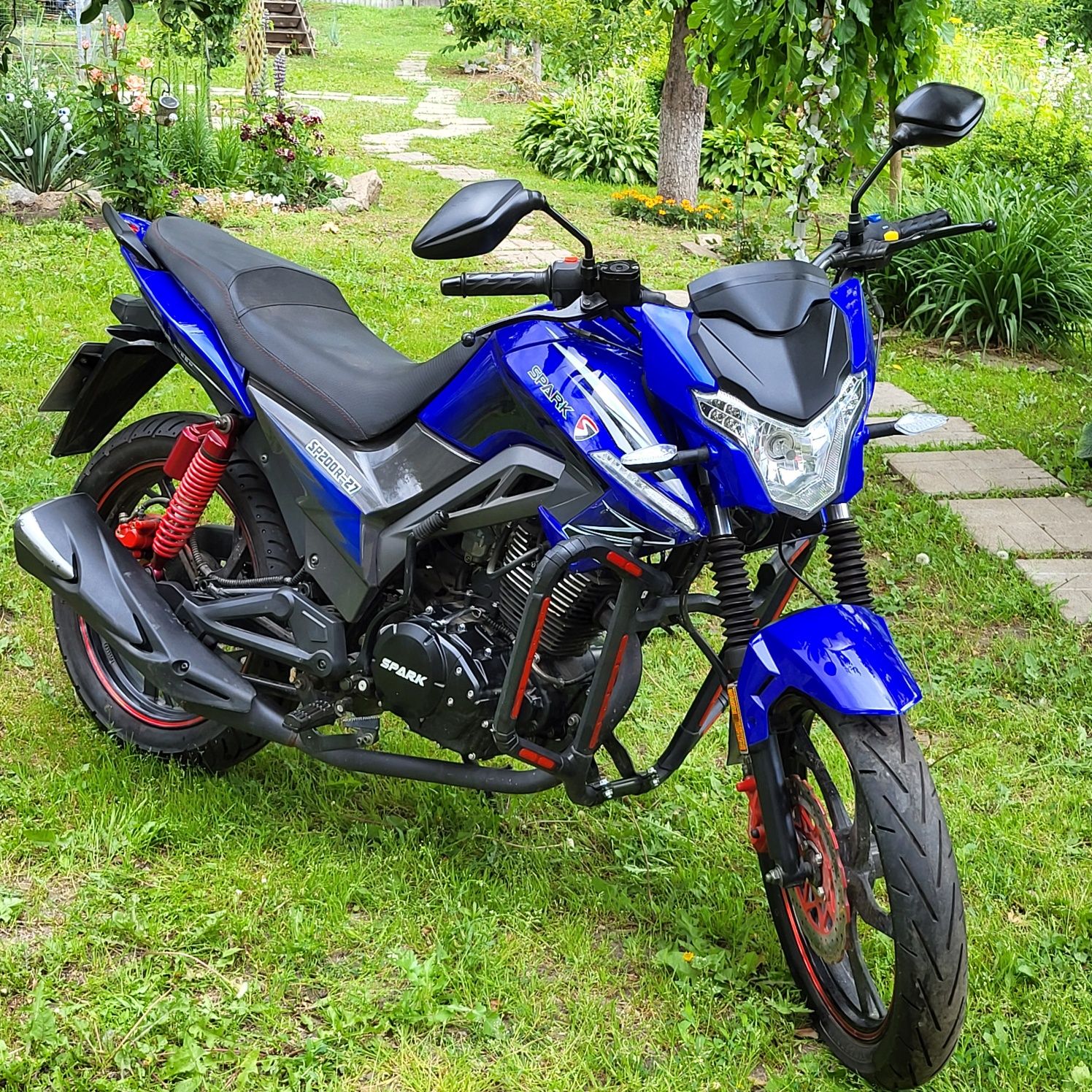 Продам мотоцикл  SPARK  200