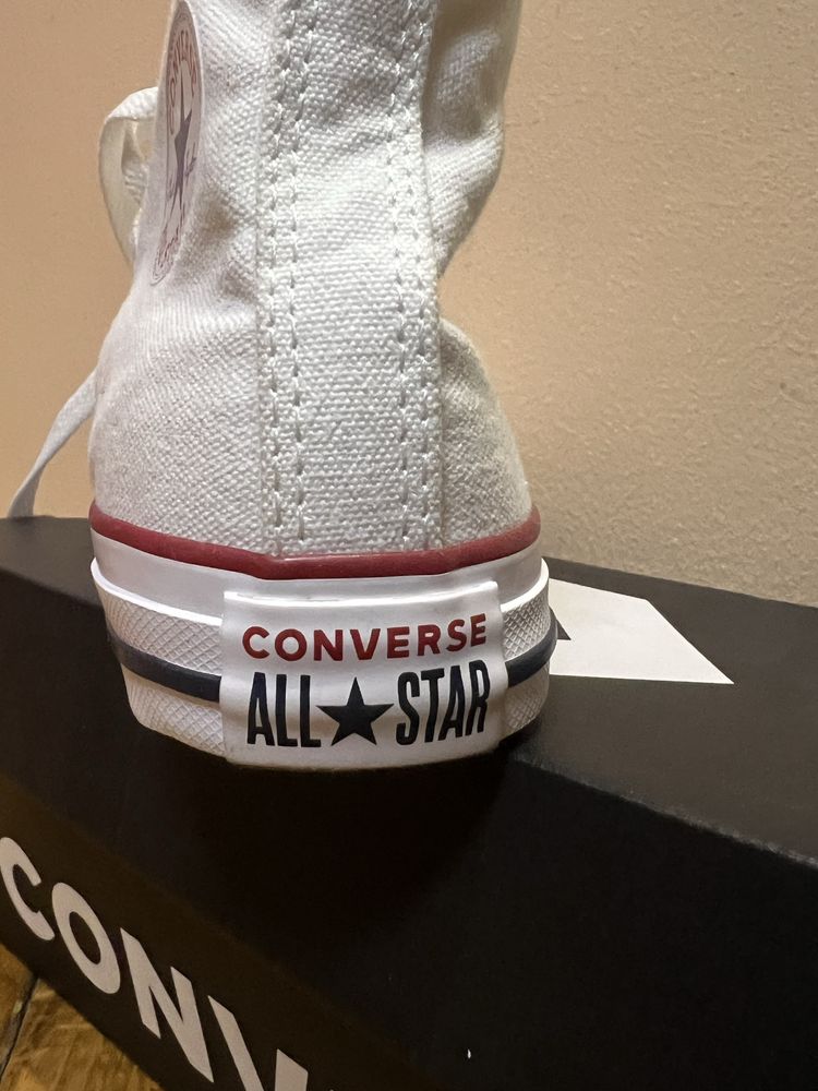 Білі кеди Converse