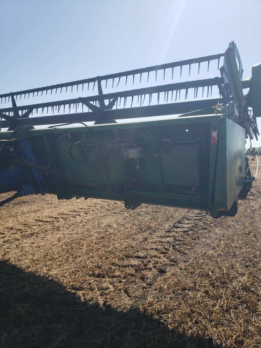 Жниварка John Deere 920F 2003