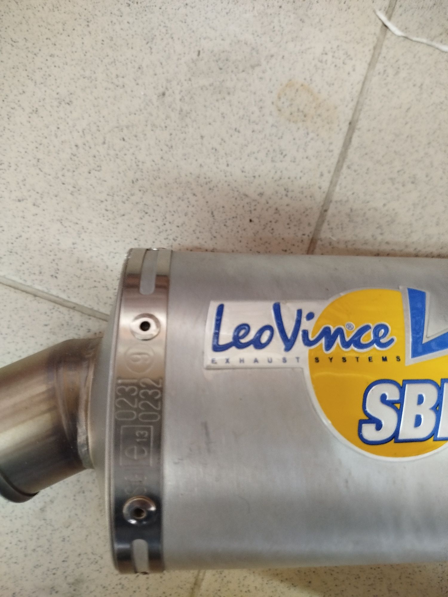 Ponteira Leo vince