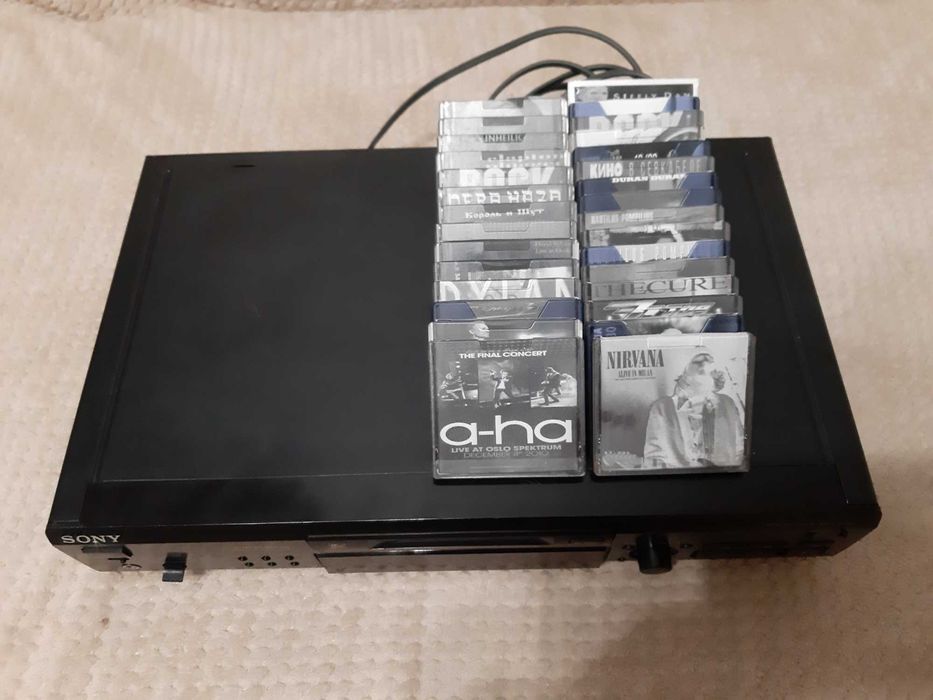 Програвач MD (міні дисків) SONY MDS-JE520