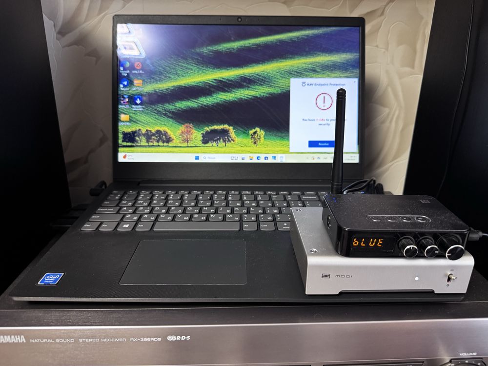 Музыкальный центр Yamaha+акустика Fisher Oktavia 600