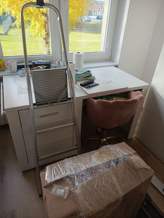 Biurko białe sprzedam