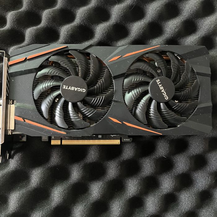 Видеокарта Gigabyte RX 570
