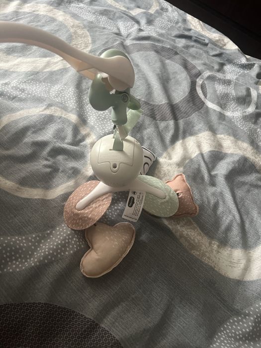 Продам мобіль Tiny Love в хорошому стані