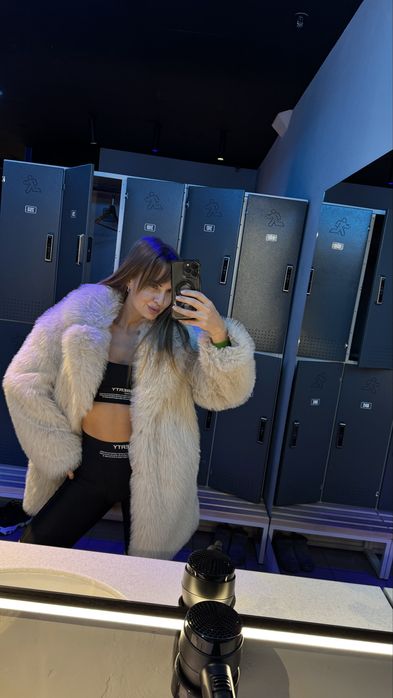 Шуба Zara еко шокарная шуба