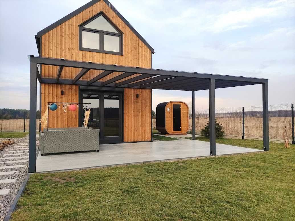Pergola z drewna klejonego BSH, zadaszenie tarasu, poliwęglan
