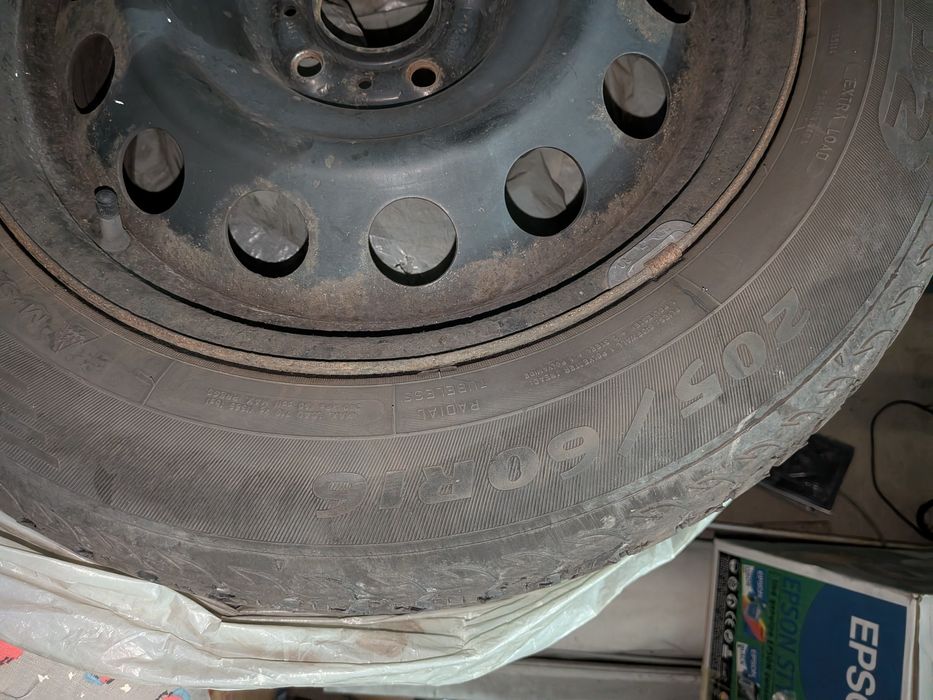 Koła R16, Felgi stalowe Citroen c4 Picasso,,4 sztuki + opony 205/60