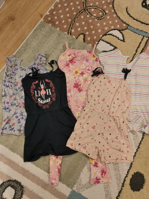 Ubranka dziewczęce 98/104, 110/116