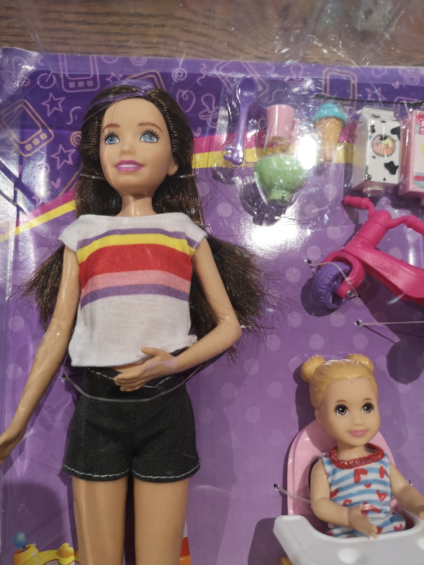 Nowy zestaw Barbie Skipper babysitter opiekunka karmienie