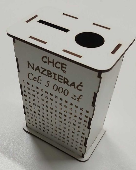 Skarbonka BIAŁA wykreślanka cel 5000 Twój tekst personalizacja 8x12x17