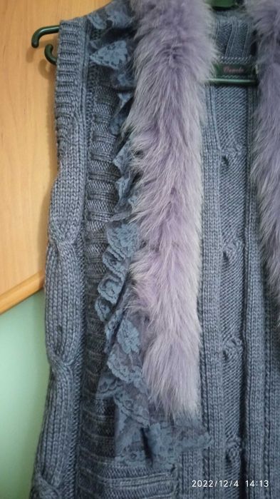 Жилет в'язаний з хутром
