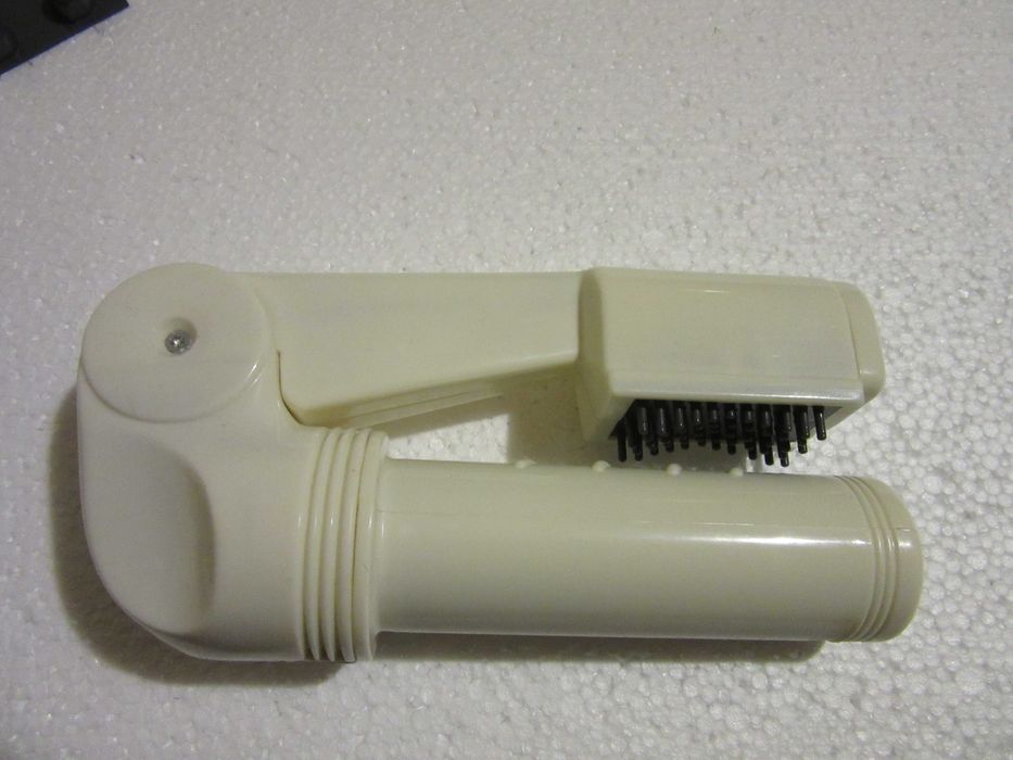 вибромассажер Body Massger со сменными насадками