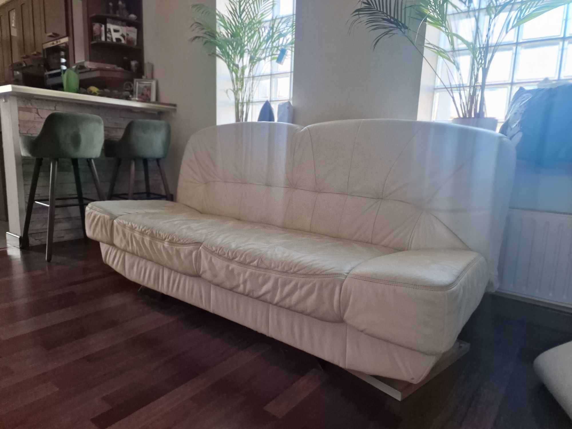 Sofa włska_skóra 198x90x91cm rozkładana