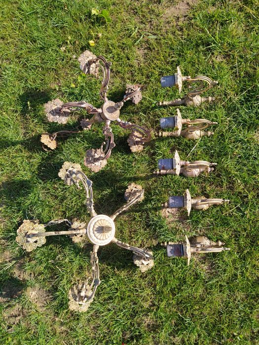 Żyrandole z mosiądzu