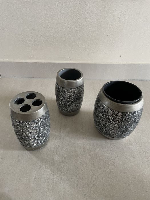 Zestaw łazienkowy glamour na szczoteczki, paste i szczotke wc