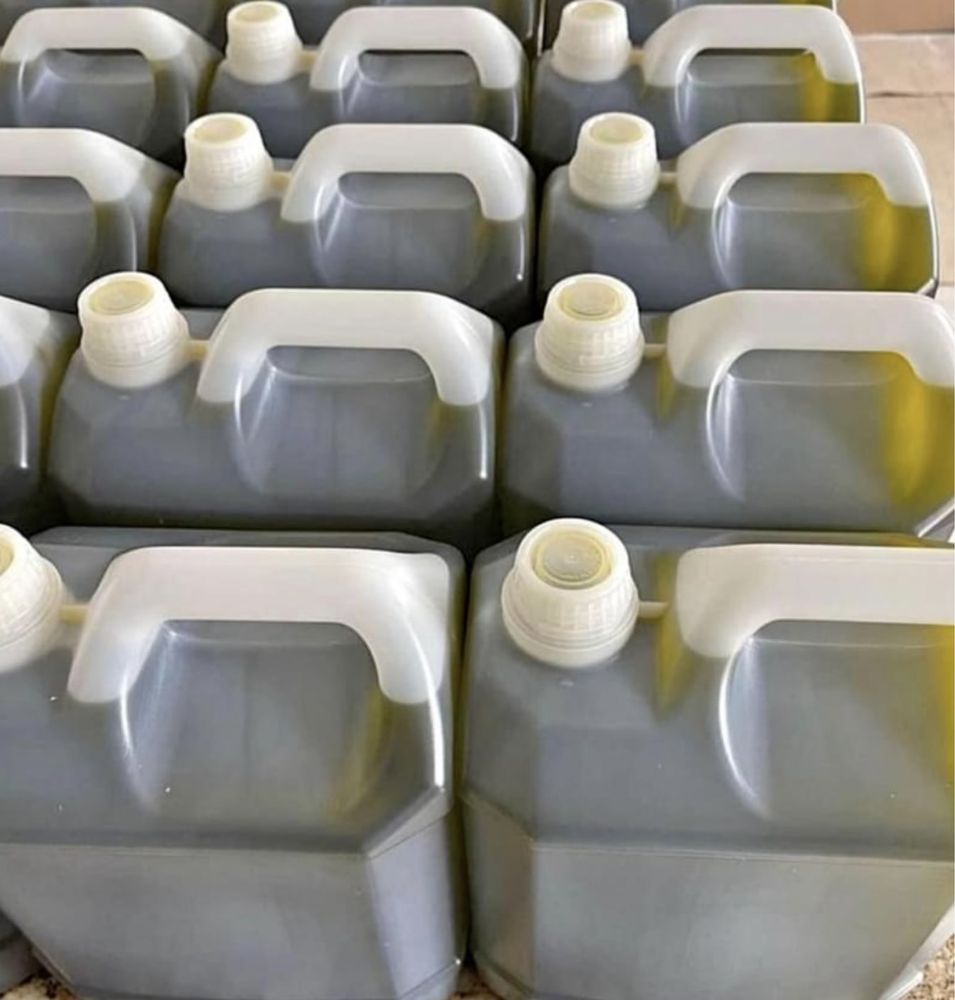 Vende se azeite novo