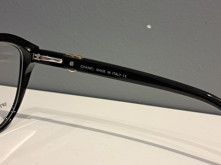 CHANEL czarne damskie okulary zerówki zlote logo serduszko kocie