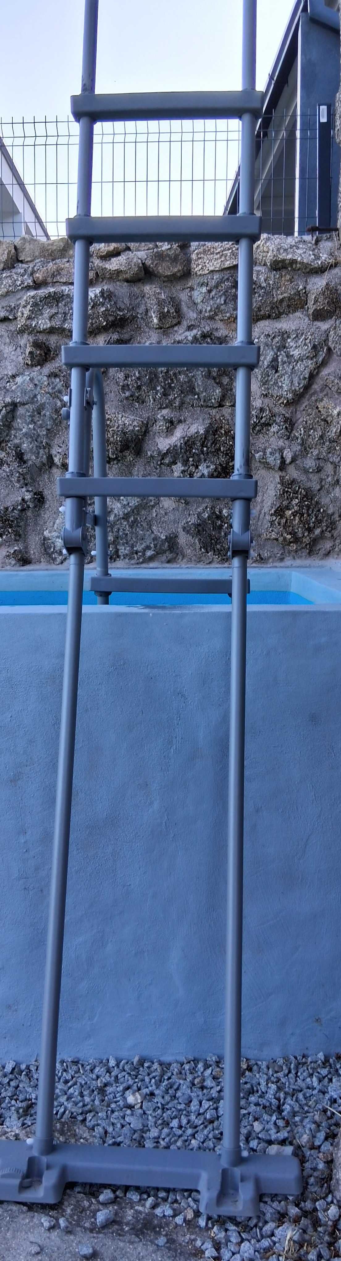 Escada de segurança para piscina Bestway