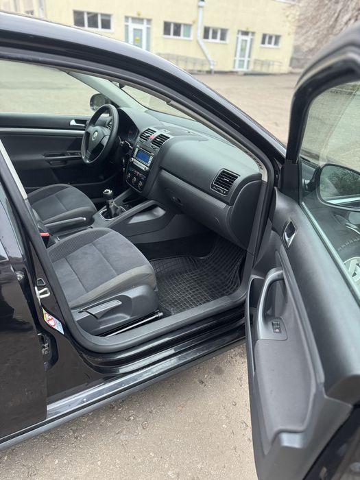 Volkswagen Jetta 2009р 2,0tdi мкпп6 в ідеальнішому стані обслугована