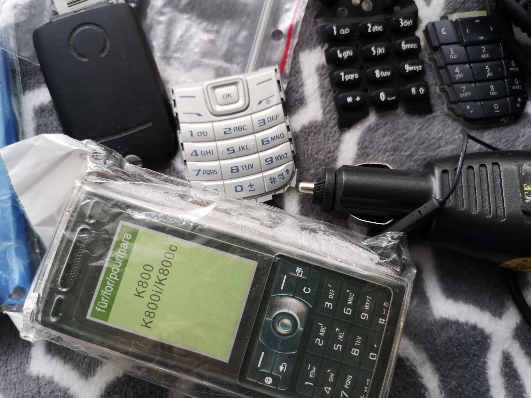 Pakiet starej elektroniki, etui, obudów. Nokia itp
