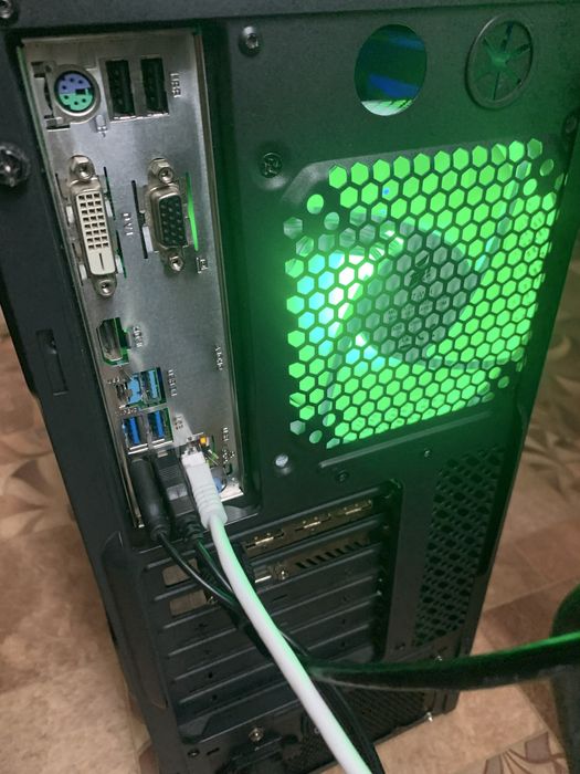 Ігровий ПК, SSD 120 GB, Ryzen 7 2700 • GTX 1080 8GB • 16GB ОЗП