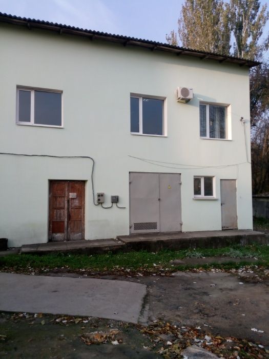 Продам базу торгово-промышленного назначения.