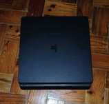 Vendo lote de 2 PS4 + comando + phones + jogos