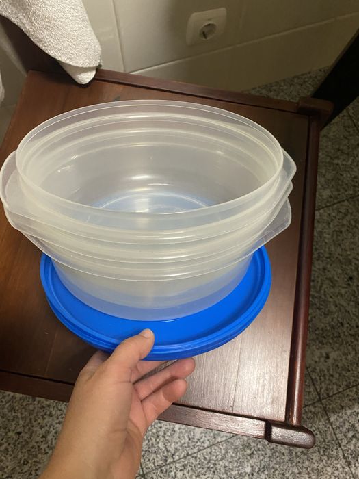 Tupperware redondas