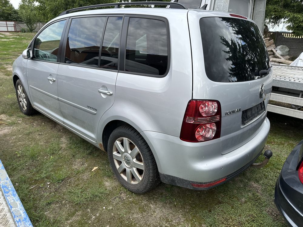 Volkswagen Touran 1.9 TDI BLS DSG 105KM Niemcy