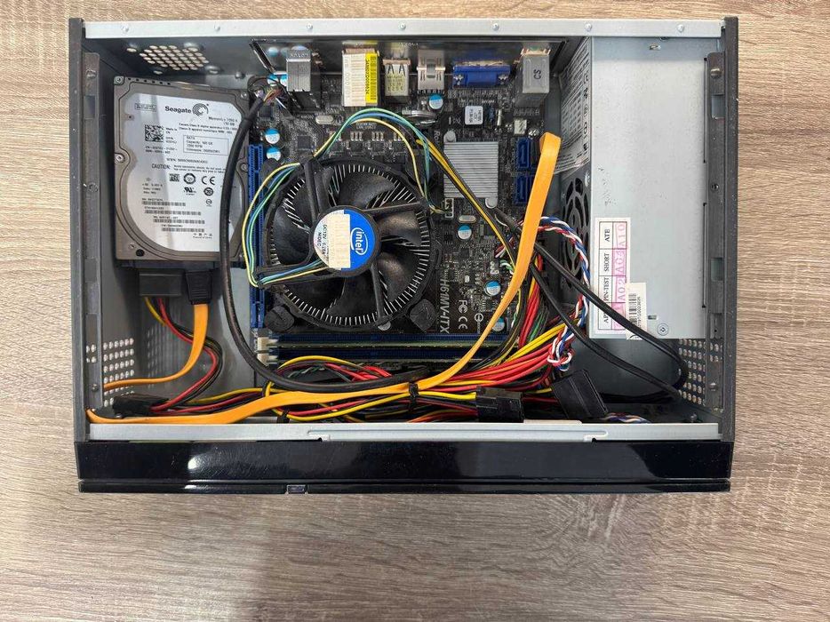 Б/В Міні системний блок на базі Intel Pentium