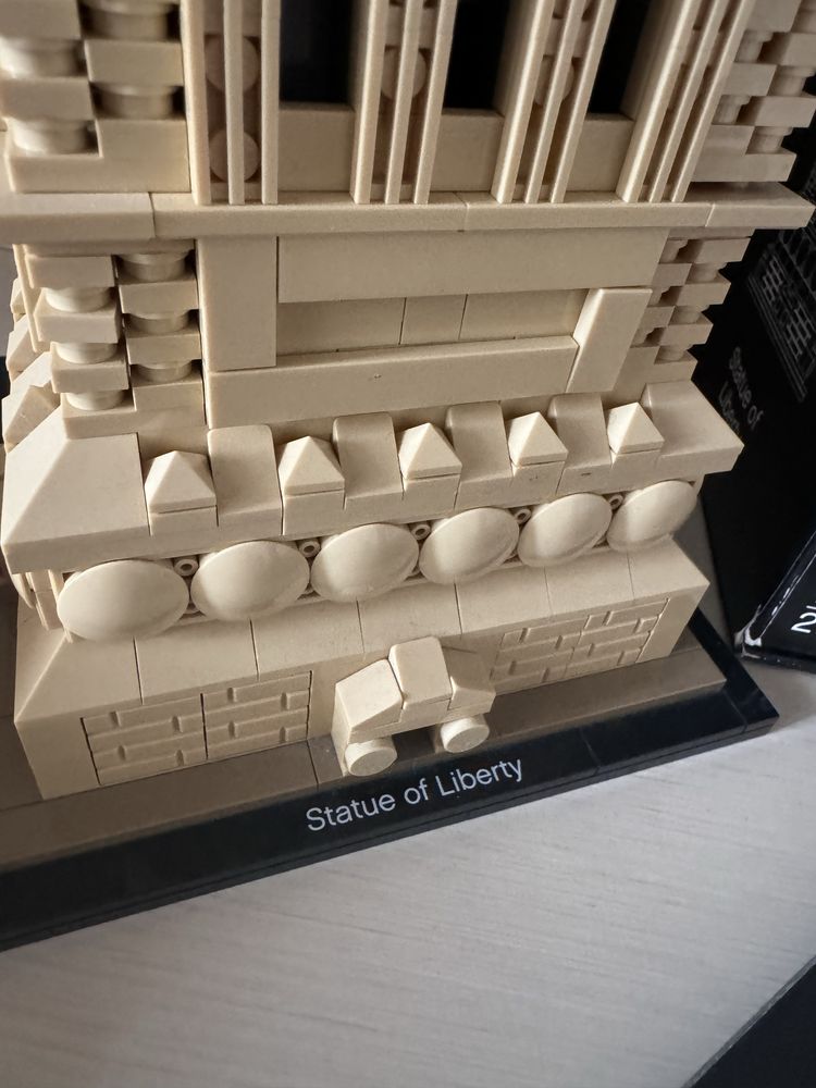 Конструктор Лего, LEGO Architecture Статуя Свободи (21042)