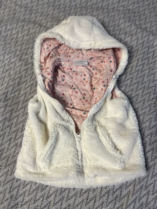 Желетка , безрукавка мєхова для дівчинки 1,5- 2 роки